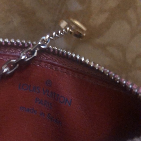 Louis Vuitton Small Luxury Brushed Leather Keychain / Credit Card+Change Holder - Picture 5 of 5